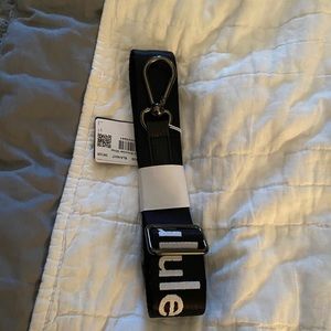 Lululemon festival strap